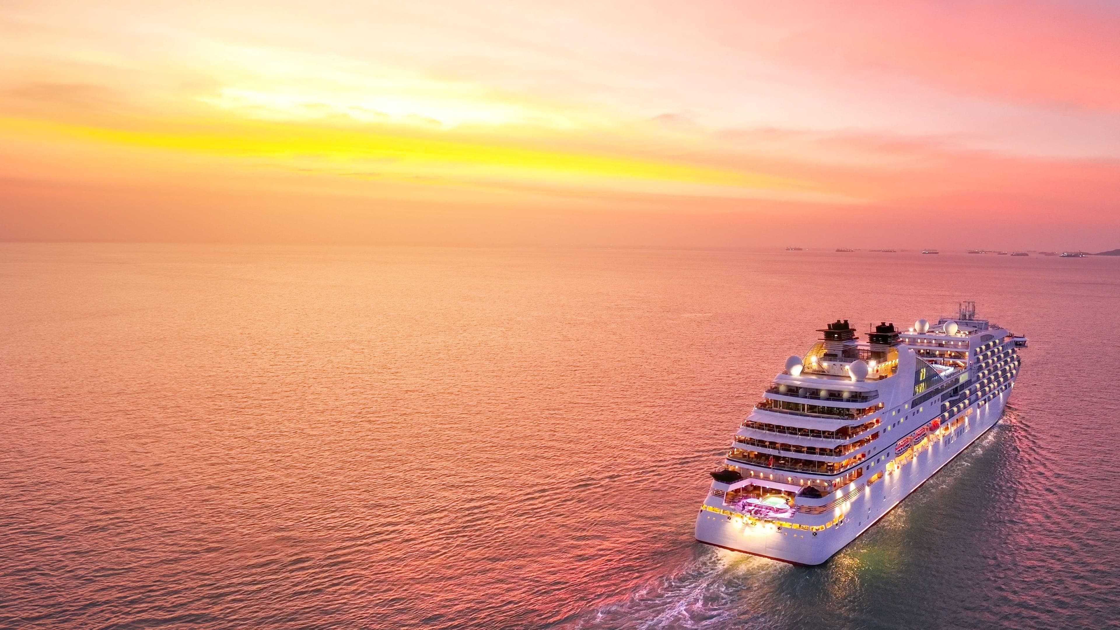 Luxury Travel Trends: How Airlines and Cruises Are Redefining Premium Experiences